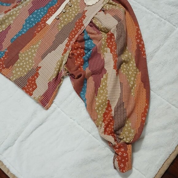 WOMENS GIMMECK BY BUCKLE BOHO TOP BALLON SLEEVES CROCHETED COLLAR SIZE SMALL - Picture 11 of 12